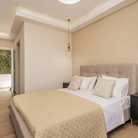 Yiannis Apartament