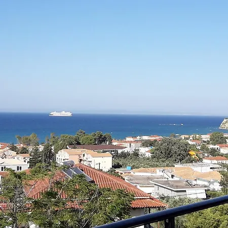 Apartment Yiannis *