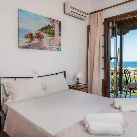 Yiannis Apartment