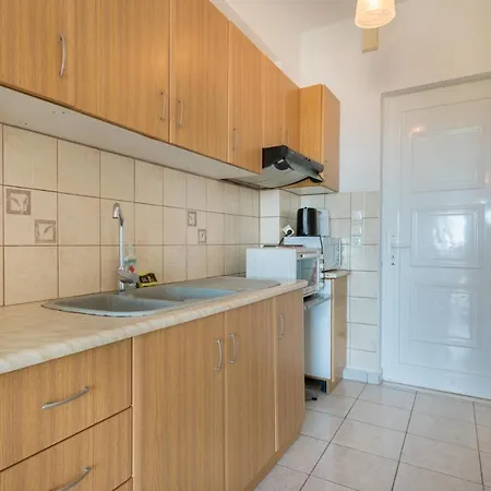 Yiannis Apartment *